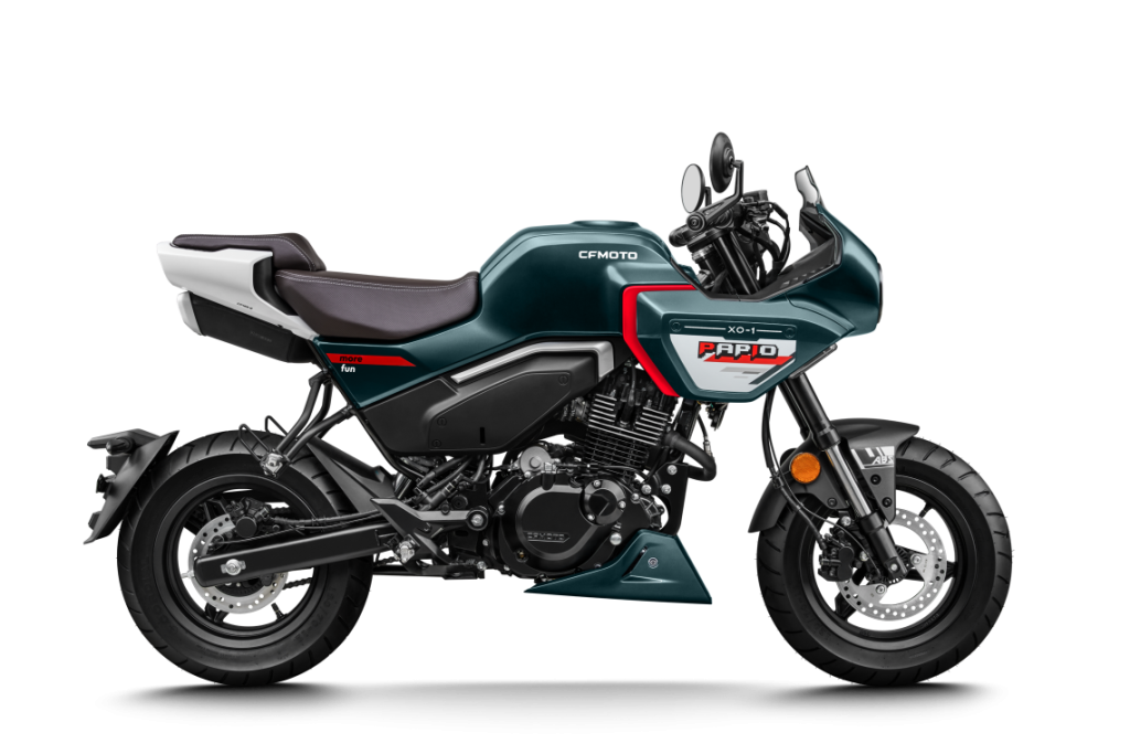 Papio XO-1, desain retro, performa handal, mesin 125cc, stylish, gesit, pengendara muda, fitur lengkap, hemat bahan bakar, mudah dikendarai, harga terjangkau.