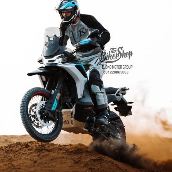 CFMOTO 800MTX